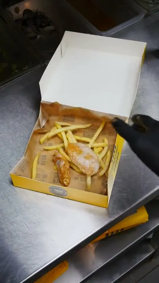 Vidéo cinématique de la Ritchie Box pour Chicken Street